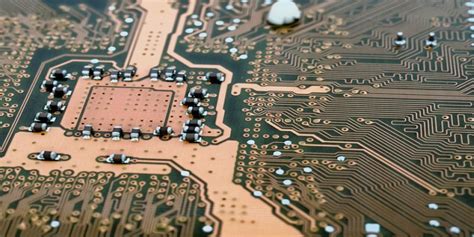 How a Motherboard Works .